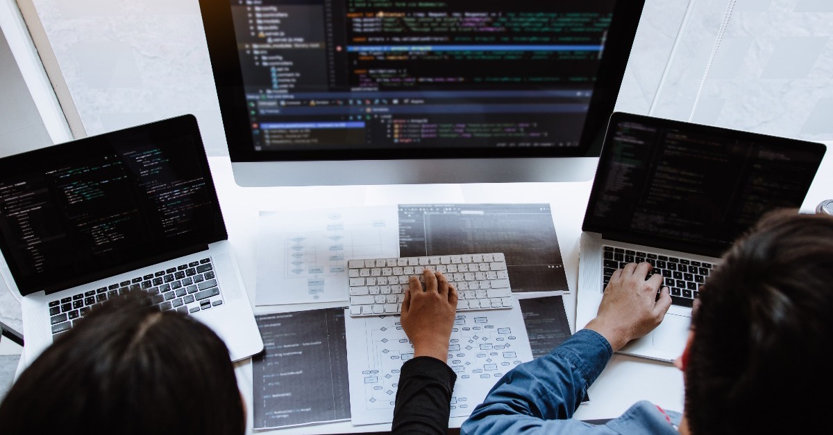 foxbook's tweet card. New Relicは、AI技術の導入とオブザーバビリティツールのニーズなどをまとめた調査レポートを発表した。企業は、AI技術を備えたオブザーバビリティツールにどのような機能を求めているのか。