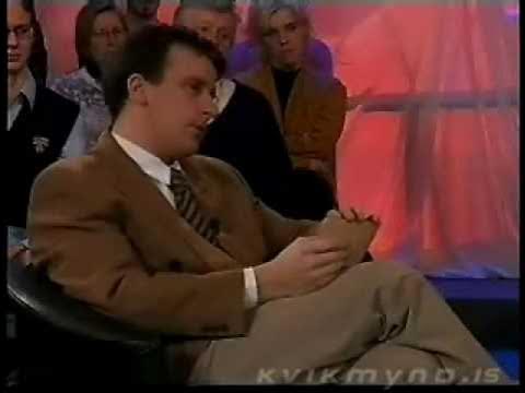 hackselim's tweet card. Konuğunun sesine gülen sunucu tam versiyon