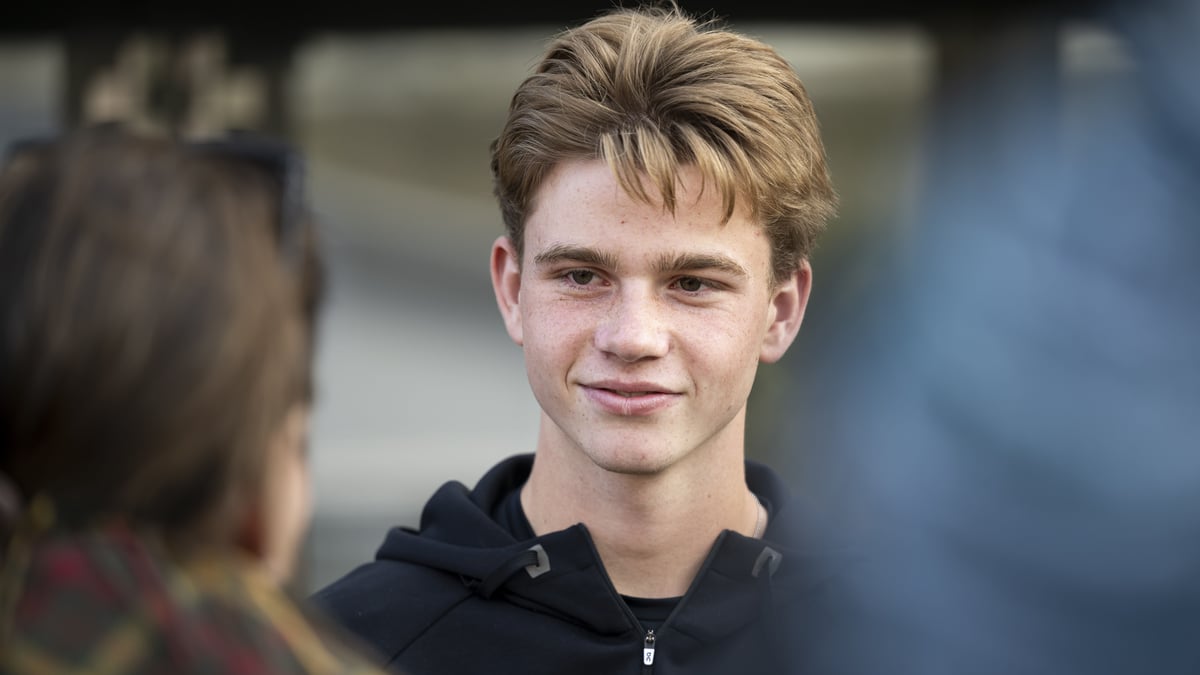 _shaering's tweet card. Seit Ende März steht Henry Bernet an der Spitze der Weltrangliste der Junioren. Dabei hat er seit seinem Sieg bei den Australian Open Ende Januar an seinem 18. Geburtstag kein Turnier mehr gespielt....