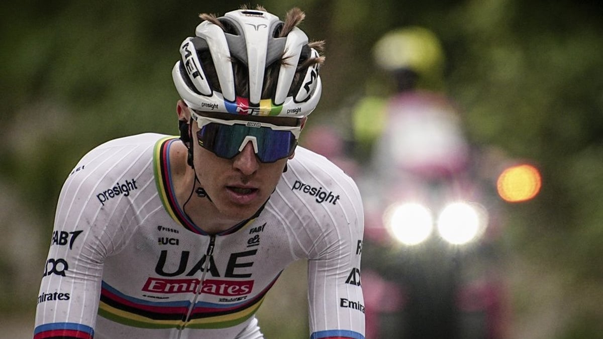 _shaering's tweet card. Weltmeister, dreifacher Tour-de-France-Sieger, Klassiker-Jäger: Tadej Pogacar ist der Alleskönner des Radsports. Gewinnt der Slowene auch bei seiner Premiere bei Paris–Roubaix? Die Meinungen sind...