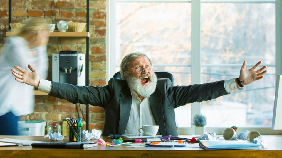 PhoneMoreCom's tweet card. How to choose the right software product development service provider