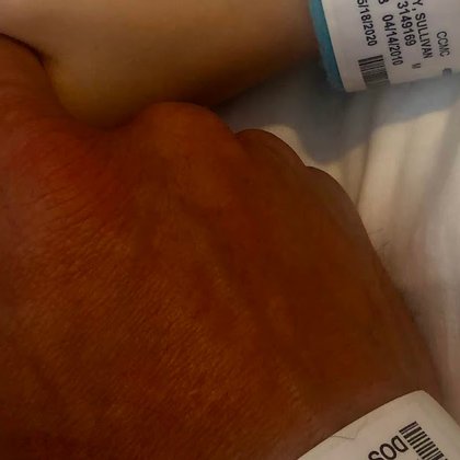 Tweet card summary image