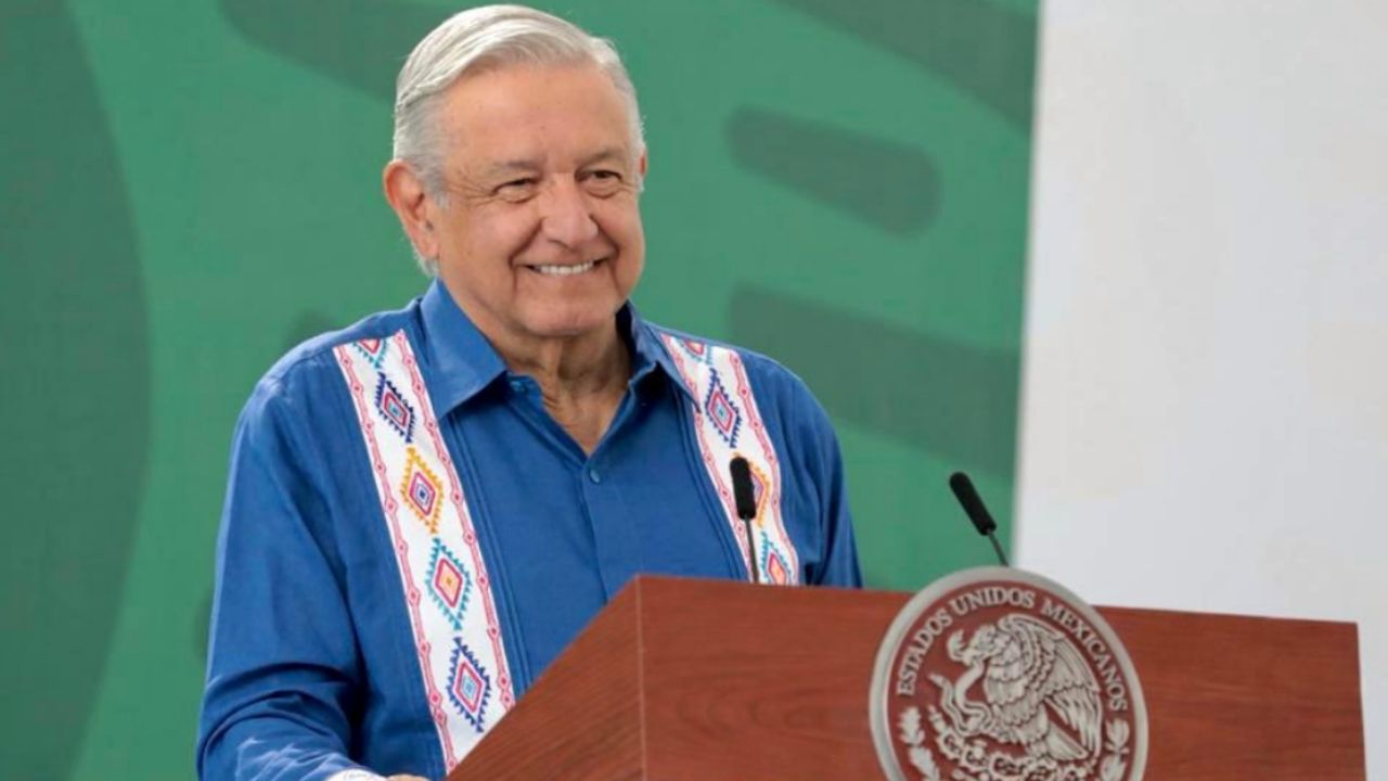latinus_us's tweet card. AMLO revela carta a Biden donde le pide recursos para aplicar sus programas sociales en Centroamé...