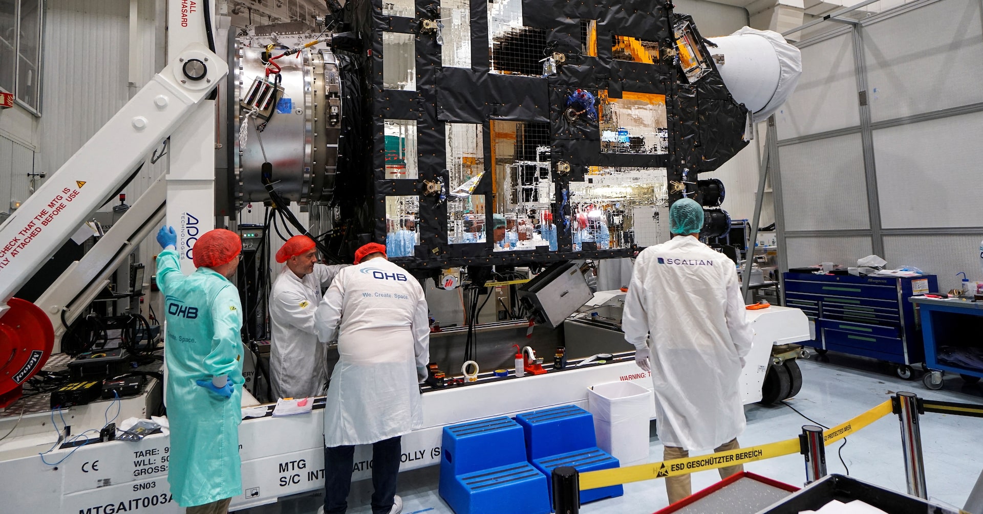 ARJourdan's tweet card. Driven to the brink by Elon Musk's SpaceX, Europe's biggest satellite firms are setting aside longtime rivalries in a do-or-die $7 billion merger that some insiders are already calling Project FOMO.