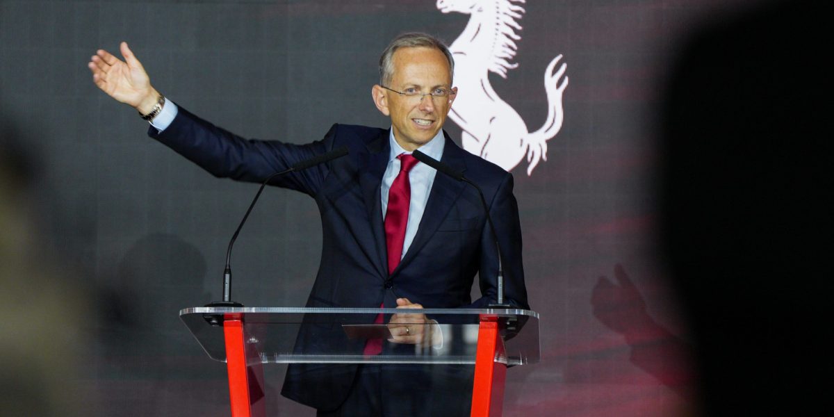 RachelTobac's tweet card. “Sorry, Benedetto, but I need to identify you,” the executive said.