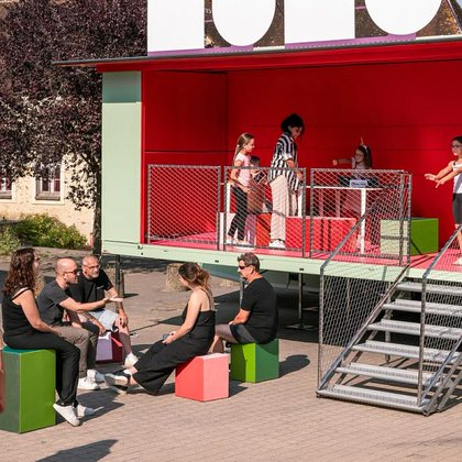 Tweet card summary image