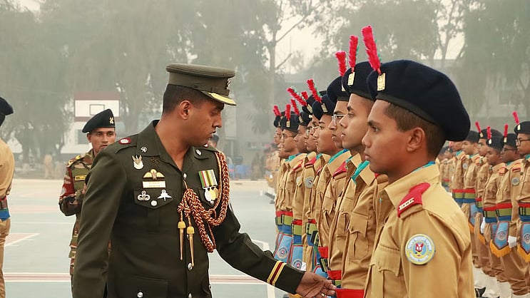 ProthomaloEN's tweet card. Applications must be submitted online via the designated cadet college admission website, with a non-refundable application fee of Tk 2,000.