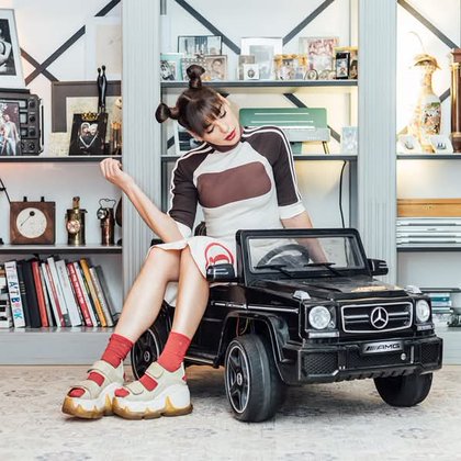 Tweet card summary image