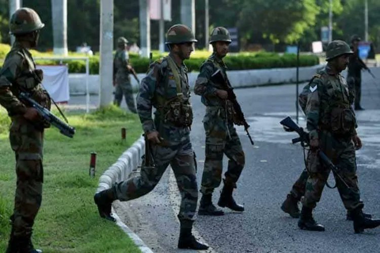 AwazTheVoiceHin's tweet card. उपराष्ट्रपति की सुरक्षा अब CRPF के हाथ में, 'Z+' कैटेगरी सुरक्षा कवच के तहत होंगे सुरक्षित