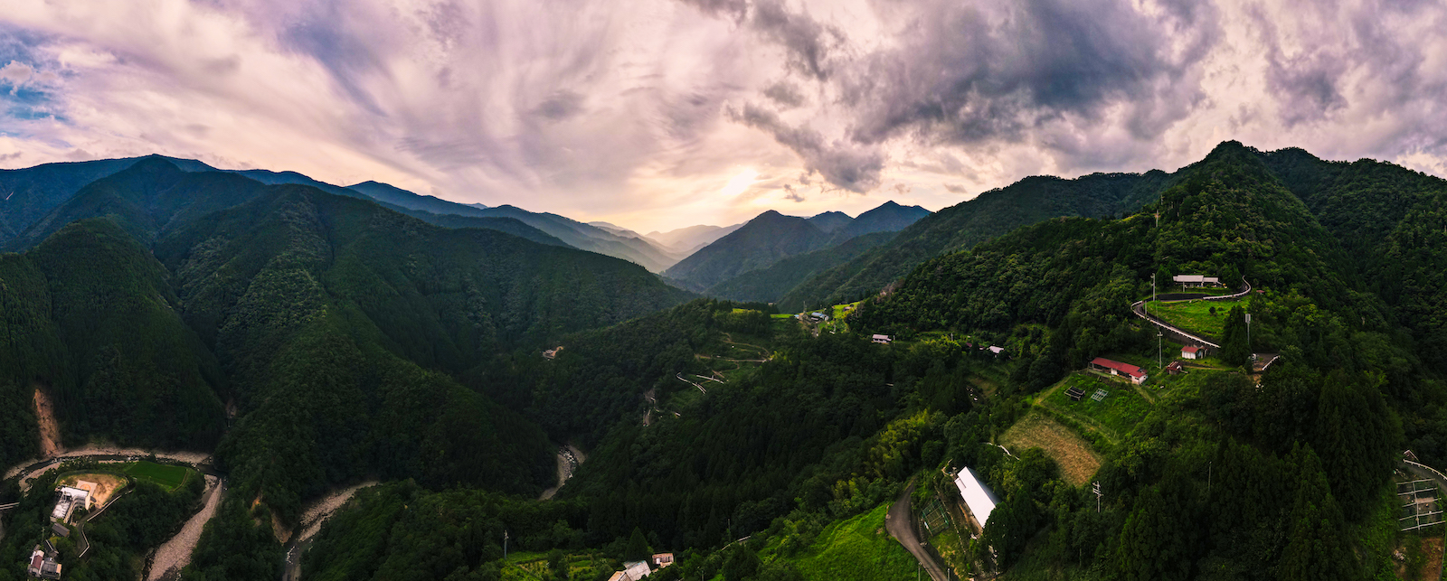 t_informations's tweet card. SNS等へ写真や映像の広告を出したい、広告費を抑えたいと思っている方へ【十津川村の情報屋】では奈良県南部を中心に映像制作、WEBサイト制作、写真撮影を受け付けております。個人事業ならではの小回りの効く撮影を行います。下記、連絡フォームよりご...