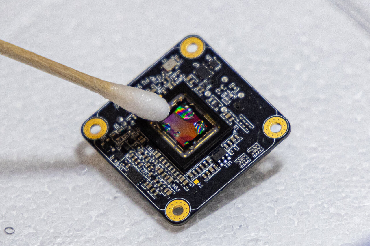 physorg_com's tweet card. Researchers at the University of California, Davis, have created a miniaturized microscope for real-time, high-resolution, noninvasive imaging of brain activity in mice. The device is a significant...