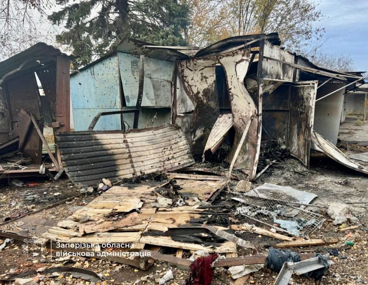 KyivIndependent's tweet card. Russia launched 63 Shaheds and other drones overnight, as well as two Kh-59 and Kh-31P guided missiles. Ukrainian air defenses shot 38 drones over nine regions while 22 were "lost," the Air Force...