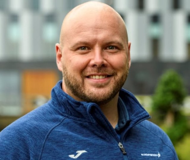 UWSalumni's tweet card. Sport development graduate David Fallon will be joining basketballscotland, as its new CEO.