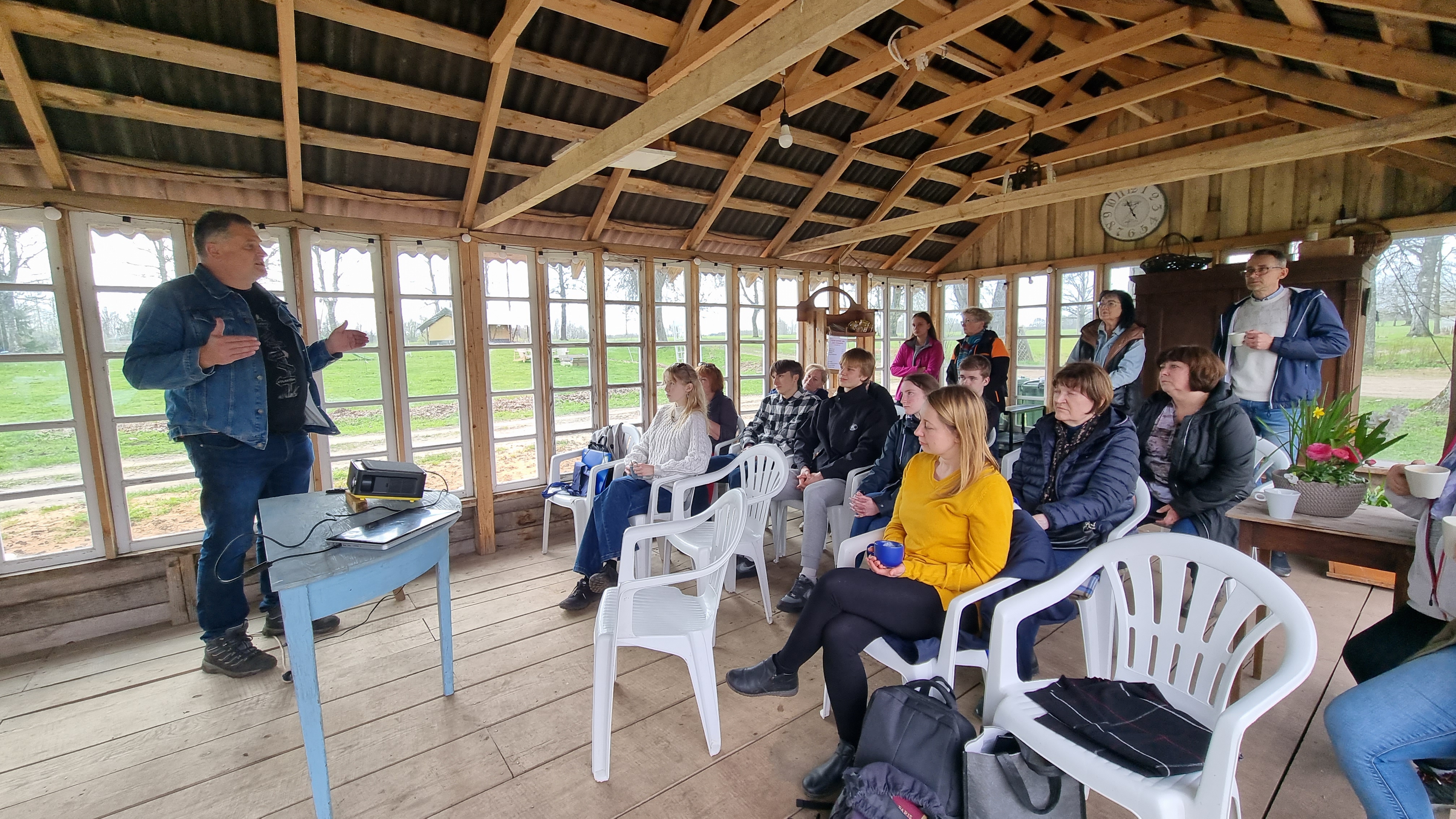 EUCitSciProject's tweet card. As part of the ECS project, 10 public libraries from Public Libraries 2030’s European network are organising citizen science-related events. These events aim to introduce citizen science to a wider...