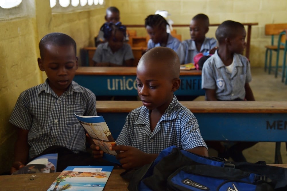 TheLanguagePro1's tweet card. Around 90 percent of Haitians speak only Haitian Creole. So why is school mostly conducted in French?