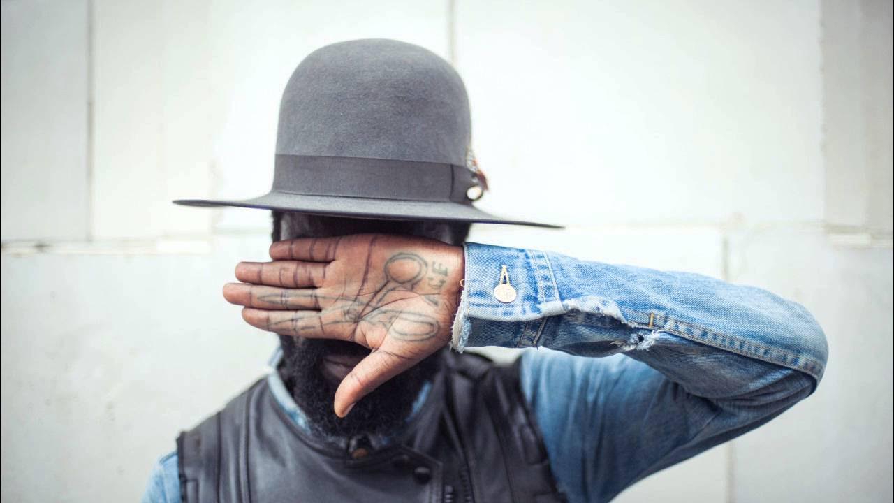 Internetdirec's tweet card. Tomcraft - Loneliness (Max Martin Deep Mix)