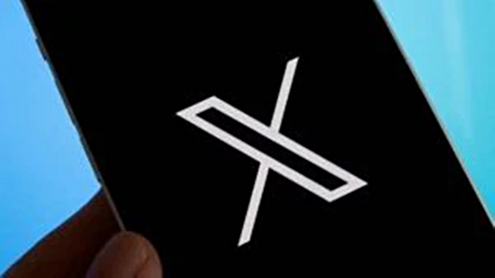 ExpressTechie's tweet card. X’s plans have raised concerns about the use of AI for fact-checking purposes, given how LLMs are prone to hallucinate or make up information not based in reality.