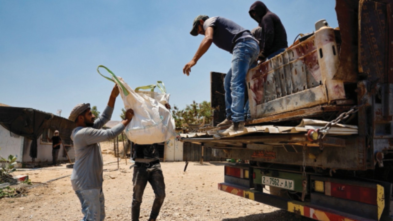 oss_romano's tweet card. L’impoverimento della popolazione palestinese ha raggiunto livelli record