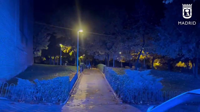 Gacetinmadrid's tweet card. Un joven de 19 años de edad y nacionalidad desconocida ha resultado herido grave tras ser brutalmente apuñalado está madrugada de domingo, 16 de