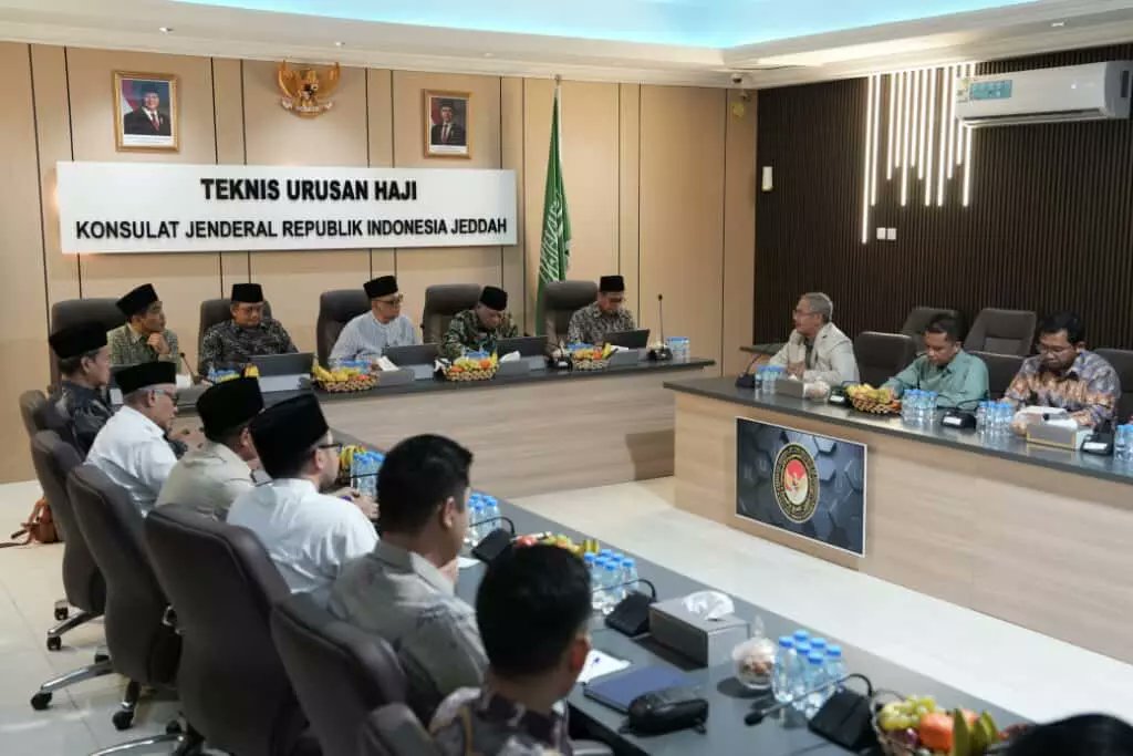 webelshinta's tweet card. Kementerian Haji dan Umrah Republik Indonesia (Kemenhaj RI) memperkuat koordinasi diplomatik dengan Kedutaan Besar Republik Indonesia (KBRI) untuk Arab Saudi dan Konsulat Jenderal Republik...