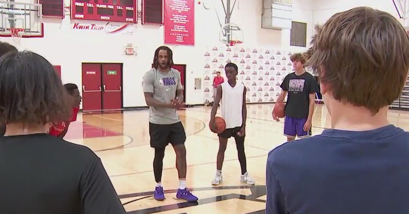 Tweet card summary image