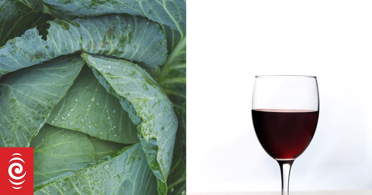 00_peterlee_00's tweet card. $18 cabbages? An extra $75 for wine? Eye-watering claims about the crippling costs of charging for water floated free in the media this past week - even in the rural press which should have known...