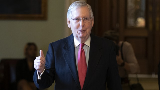 MuniNetGuide's tweet card. Municipal finance experts say that it may be unconstitutional for Congress to allow states to declare bankruptcy, and that even if it is constitutional, it would be a bad idea.