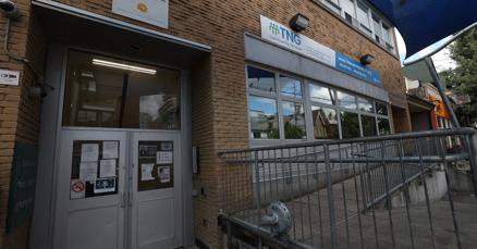 Tweet card summary image