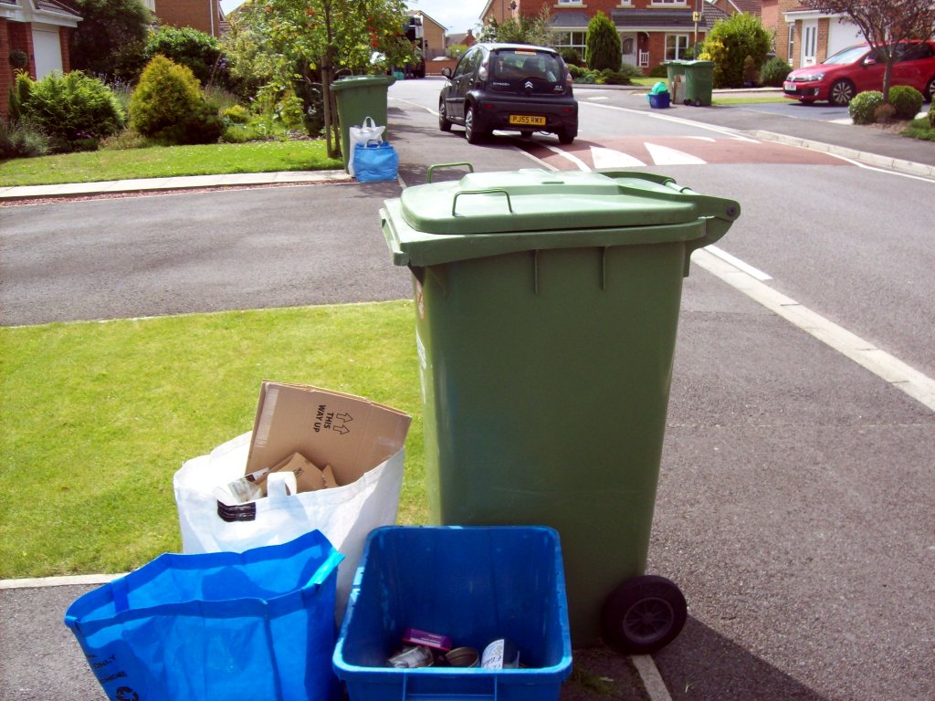 IsonomiaBlog's tweet card. Defra’s long-awaited response to the 2021 consistency consultation should answer many of the questions councils have about the changes they will have to make to recycling collection services. One of...