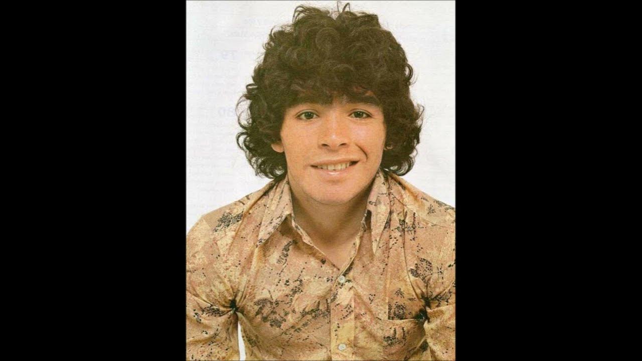 pmdiazz's tweet card. Los Cafres - Capitán Pelusa (Maradona)