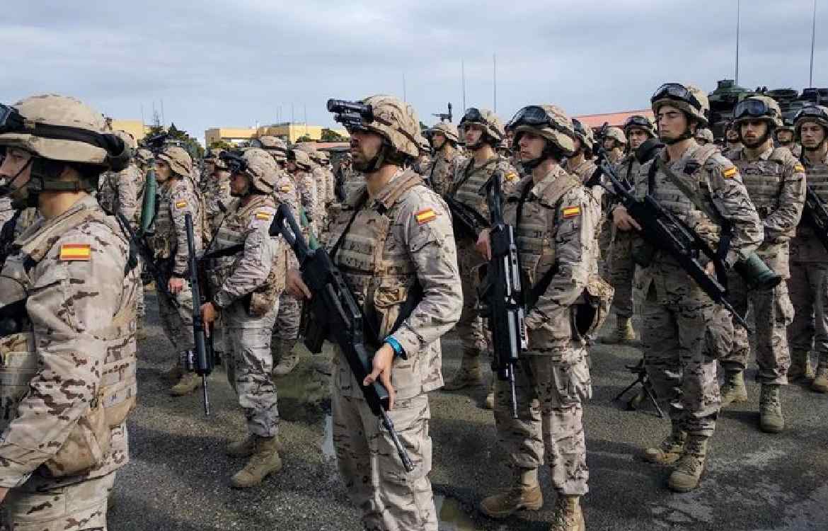 101tvMalaga's tweet card. El Gobierno de España aprobó el pasado lunes un incremento bruto de 200€ del salario del personal militar.