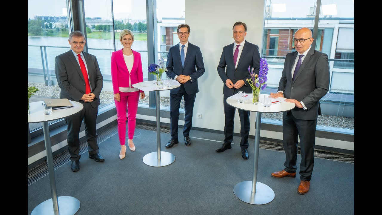 PortfolioConcep's tweet card. Klimaschutz, Ausgangssperre & Eurorettung–Welche Rolle spielt das...