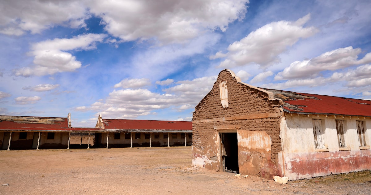 fdelatg's tweet card. Between 1951 and 1964, the camp housed eager sons of Mexico, who trekked north to be adopted by U.S. employers. Many of the young men worked in cotton fields...