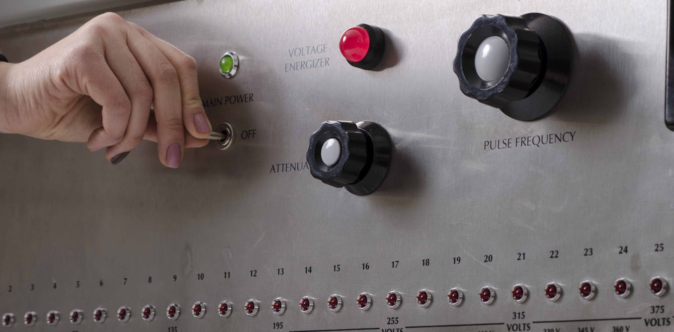 Psycscience's tweet card. L’application de l’expérience de Milgram à l’expérimentation animale permet de repenser l’explication de la soumission à l’autorité.