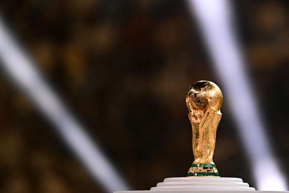 FlashScorePT's tweet card. Com 24 partidas ainda por disputar na qualificação europeia para o Mundial-2026, começa a ficar claro tanto quais equipas se apuram diretamente como aquelas que terão de passar pelo play-off. No...