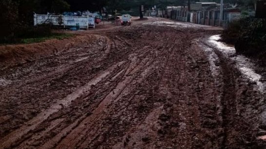 MacrodataFP's tweet card. Solicitud uso público camino al Faro Laguna Verde (mejoramiento accesos principales)