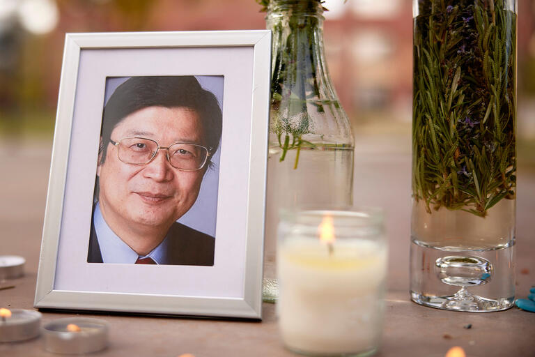 unlv's tweet card. The information systems professor was a mentor of the 'highest caliber' to students and junior faculty. 