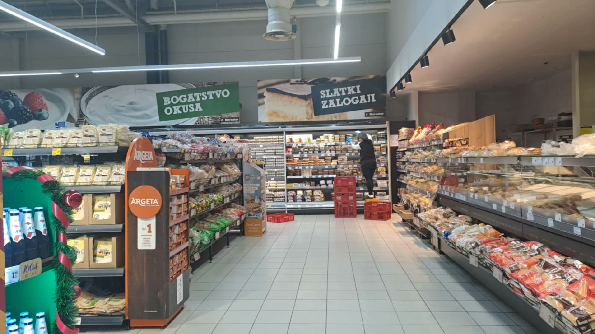 AgencijaPatria's tweet card. (Patria) - Izmjenama Zakon o unutrašnjoj trgovini od 17. novembra prošle godine počela je zabrana rada trgovinama na malo i veliko nedjeljom. Od zabrane su izuzete neke specifične djelatnosti...