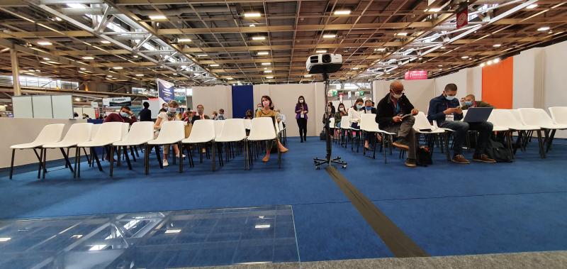 alaincberger's tweet card. Merci Fabrice Frossard pour avoir animé la table ronde sur l'"améliorer l’expérience digitale des collaborateurs dans les digital workplaces et outils collaboratifs" avec Stephanie Parot Charlotte...