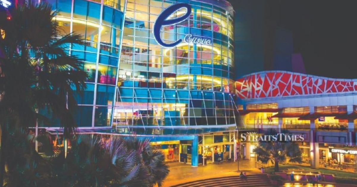 NST_Online's tweet card. KUALA LUMPUR: The iconic eCurve mall in Mutiara Damansara is set to bid farewell as it prepares for demolition to pave the way for a new residential project named The Lines. 