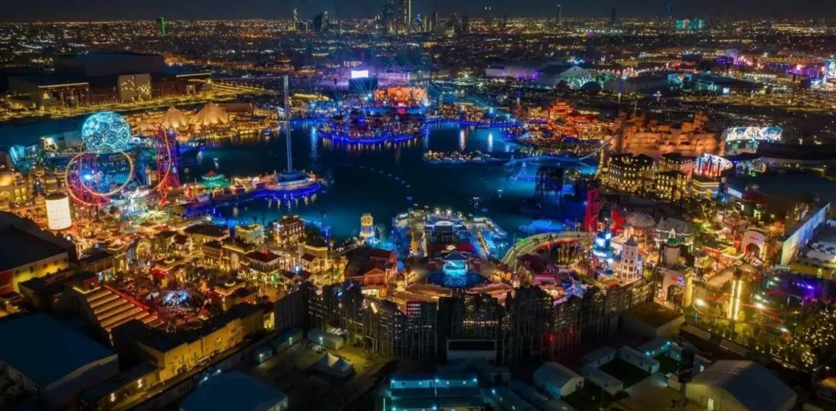 aawsat_eng's tweet card. Venezuela’s Minister of Tourism Leticia Gomez said “extraordinary” opportunities for bolstering tourism cooperation with Saudi Arabia were available in line with the joint economic vision aimed...