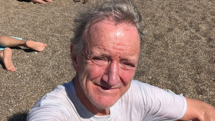 SEF_MUFC's tweet card. Sadly, on the 14th of November, we said our goodbyes to Charles.
 He passed away doing what he loved most… Amy White needs your support for Charles Barlow