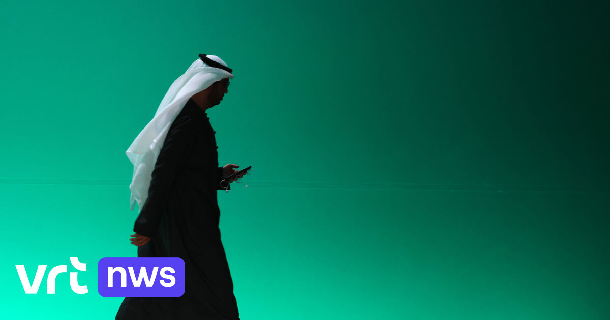 BisbackFrederik's tweet card. Op de klimaatconferentie in Dubai is een voorlopige versie vrijgegeven van de slottekst. Daarin staat géén verwijzing naar een uitstap uit fossiele brandstoffen zoals olie, gas of steenkool zoals...