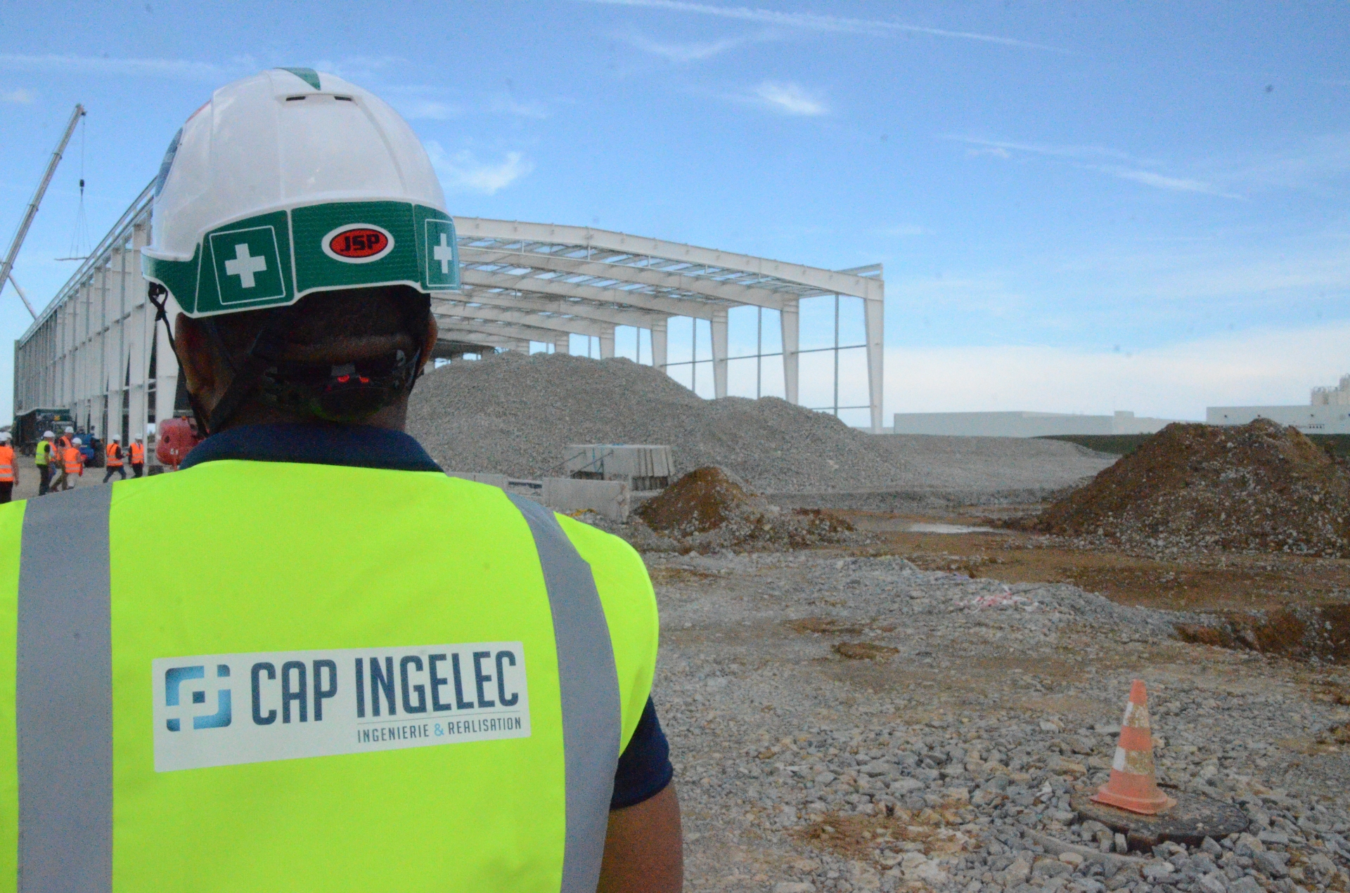 infochalon's tweet card. Les honneurs reviennent à Cap Ingelec, entreprise bordelaise spécialisée dans les sites industriels. A terme, le site de production Vicky Foods devrait figurer parmi les plus grands sites de produc...