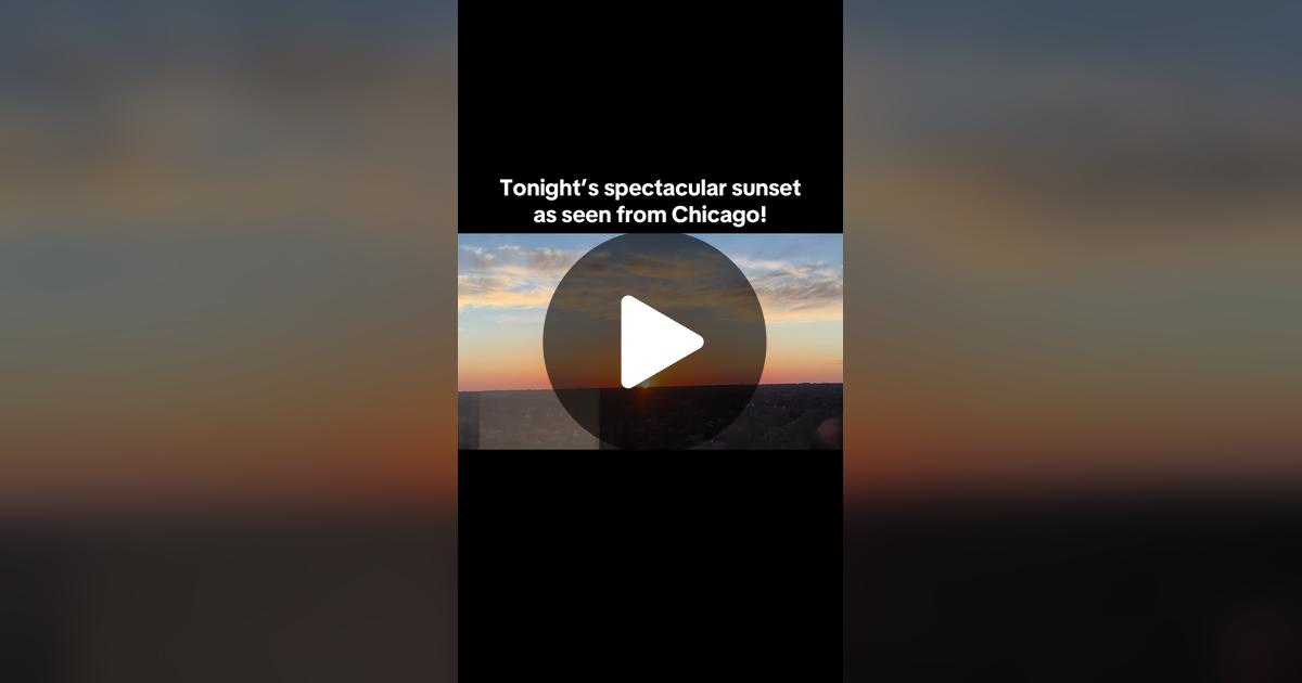 JsScope's tweet card. 135 likes, 15 comments. “The days may be getting shorter but the view of sunsets seen from my office are spectacular!”