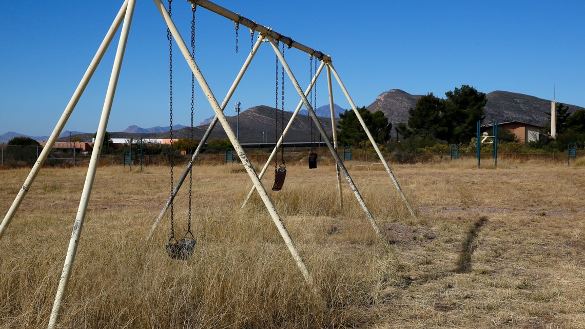 Mound_builder's tweet card. The lawsuit involves allegations that church officials in Arizona had a duty to report a father's confession of abusing his child.