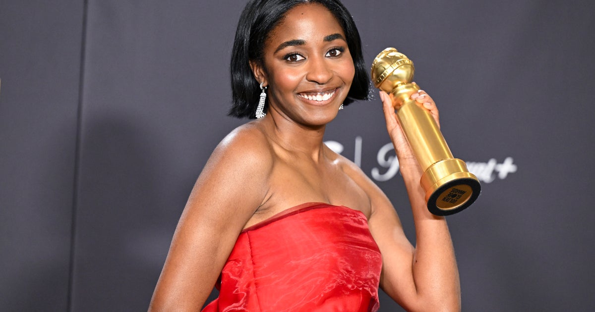 HuffPost's tweet card. Assistants run workplaces. Edebiri recognizes this — and so should you.