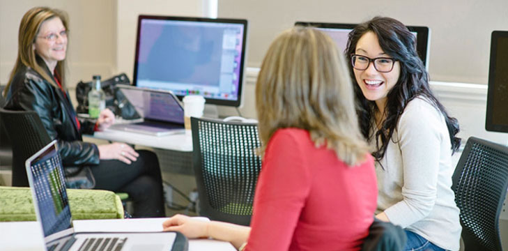 Onderwijsgids's tweet card. Mbo‘ers met een herkomst buiten Europa hebben na hun afstuderen minder vaak werk dan gemiddeld onder alle mbo’ers. Ook moeten zij vaker solliciteren voor een...