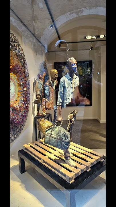 lkjhljs's tweet card. Saint Paul de Vence  #생뽈드벙쓰 Marc #Chagall’s Grave Tombe #그랑드퐁텐 분수...