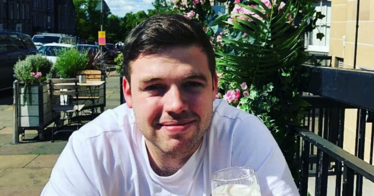 LiamThorpECHO's tweet card. Hilarious mix-up may have highlighted a potential issue with the vaccine roll-out